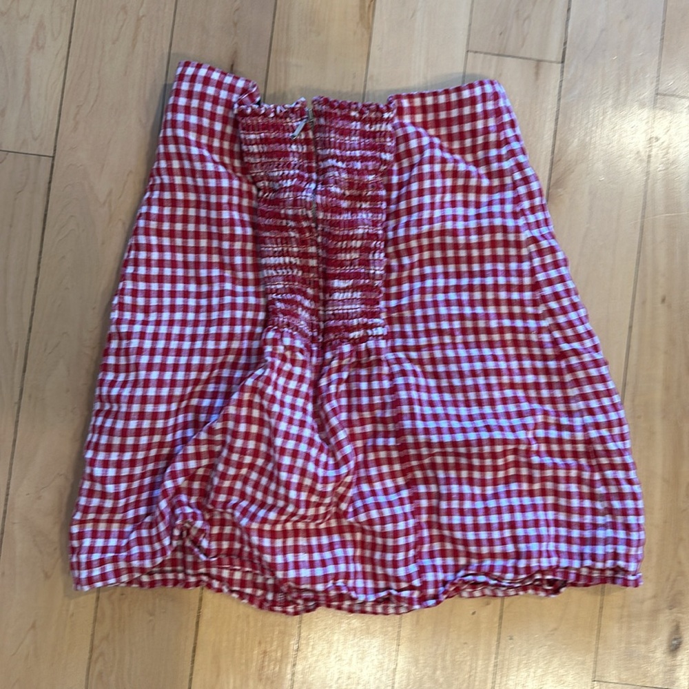 Reformation Ginghan Red & White Mini Skirt 6 - Picture 6 of 6